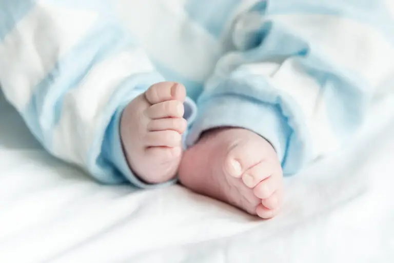 baby feet